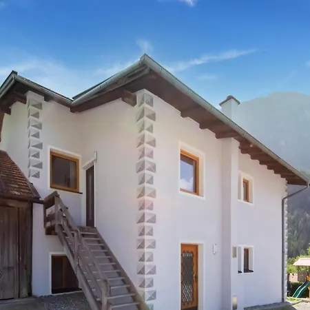 Casa de Férias In Near Hochoetz Lift, Cleaning Included Oetz